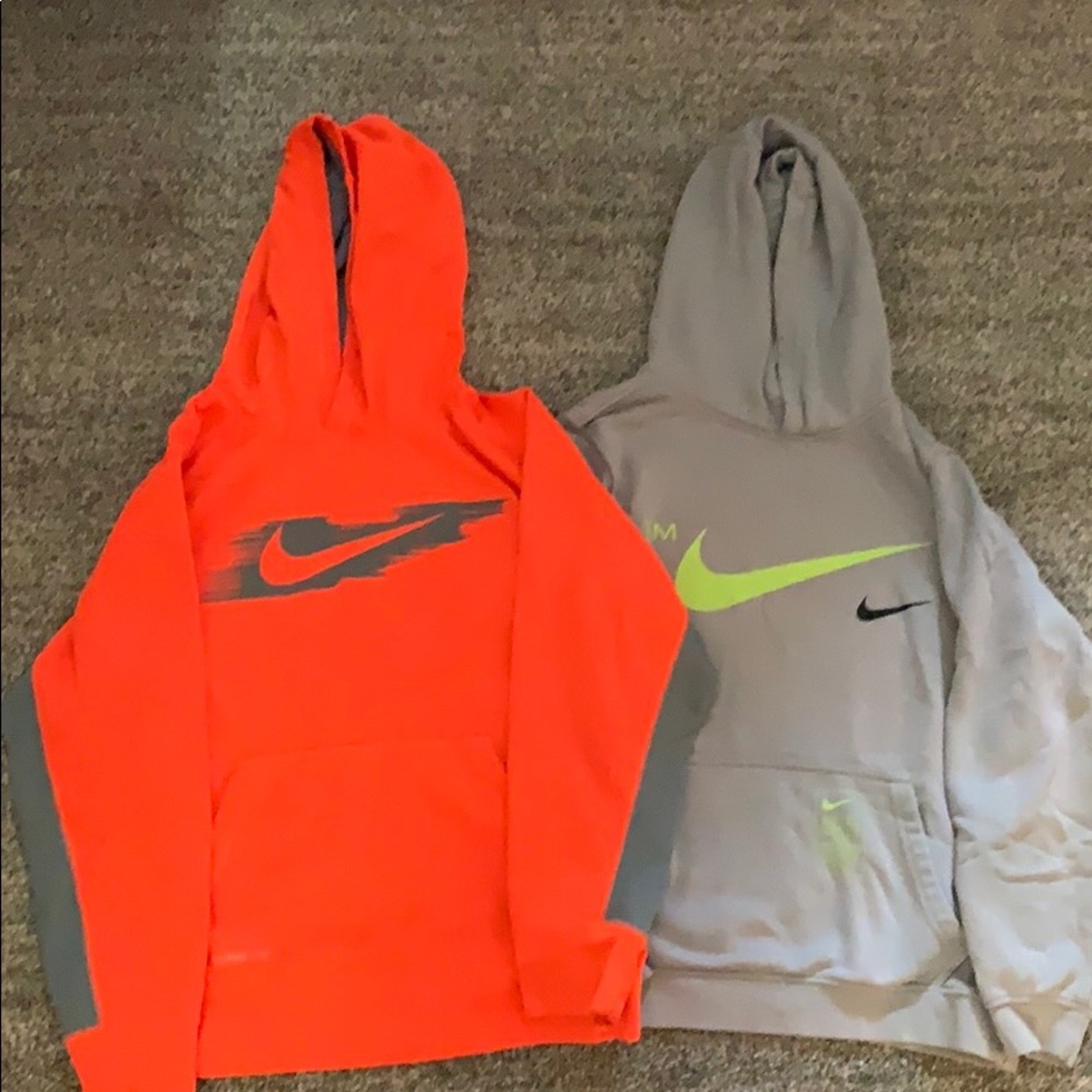 2 boys Nike hoodies. Size Large.